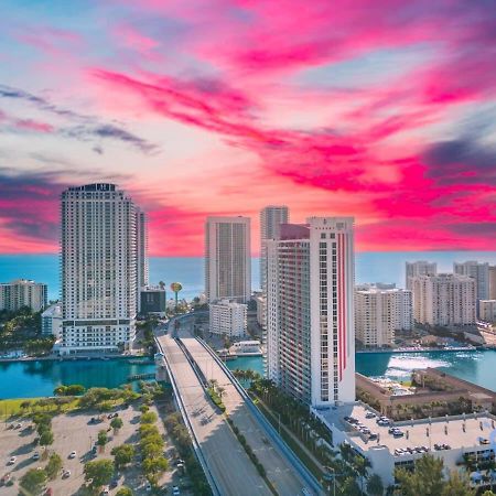 Amenities Balcony W Stunning Views-Beachfront Hallandale Beach Eksteriør bilde