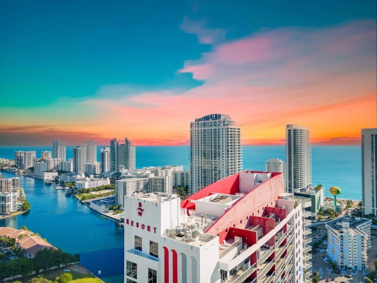 Amenities Balcony W Stunning Views-Beachfront Hallandale Beach Eksteriør bilde