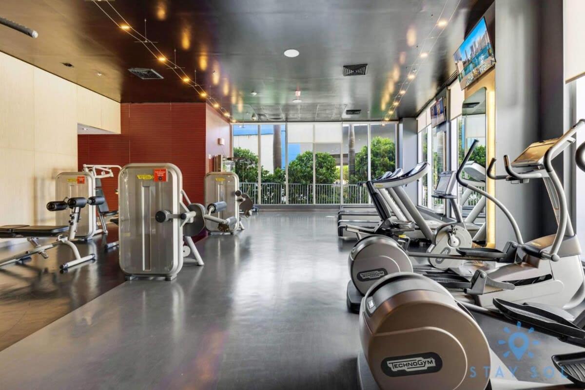 Amenities Balcony W Stunning Views-Beachfront Hallandale Beach Eksteriør bilde