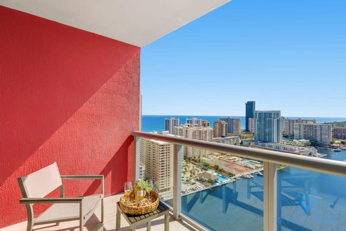 Amenities Balcony W Stunning Views-Beachfront Hallandale Beach Eksteriør bilde
