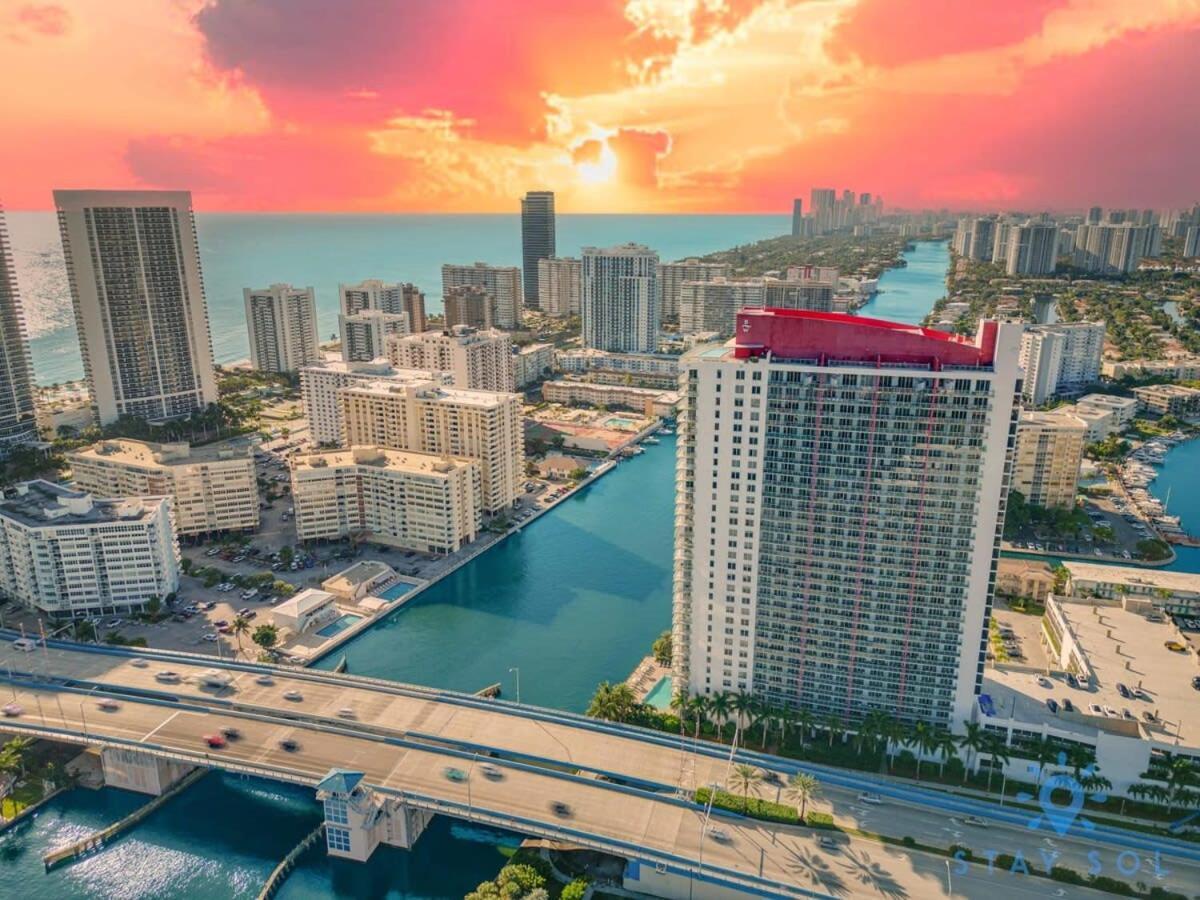 Amenities Balcony W Stunning Views-Beachfront Hallandale Beach Eksteriør bilde